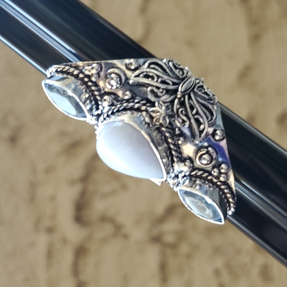 New Rainbow Moonstone & Tanzanite 925 Silver Butterfly Ring. - Picture 12 of 16